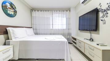 Apartamento panorâmico | Cortinas blackout, berços (sobretaxa), Wi-Fi de cortesia, roupa de cama
