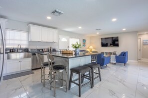 Imagen sin descripción, 2 de 42, botón