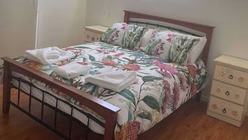 Kamer, 2 slaapkamers, terras | 2 slaapkamers