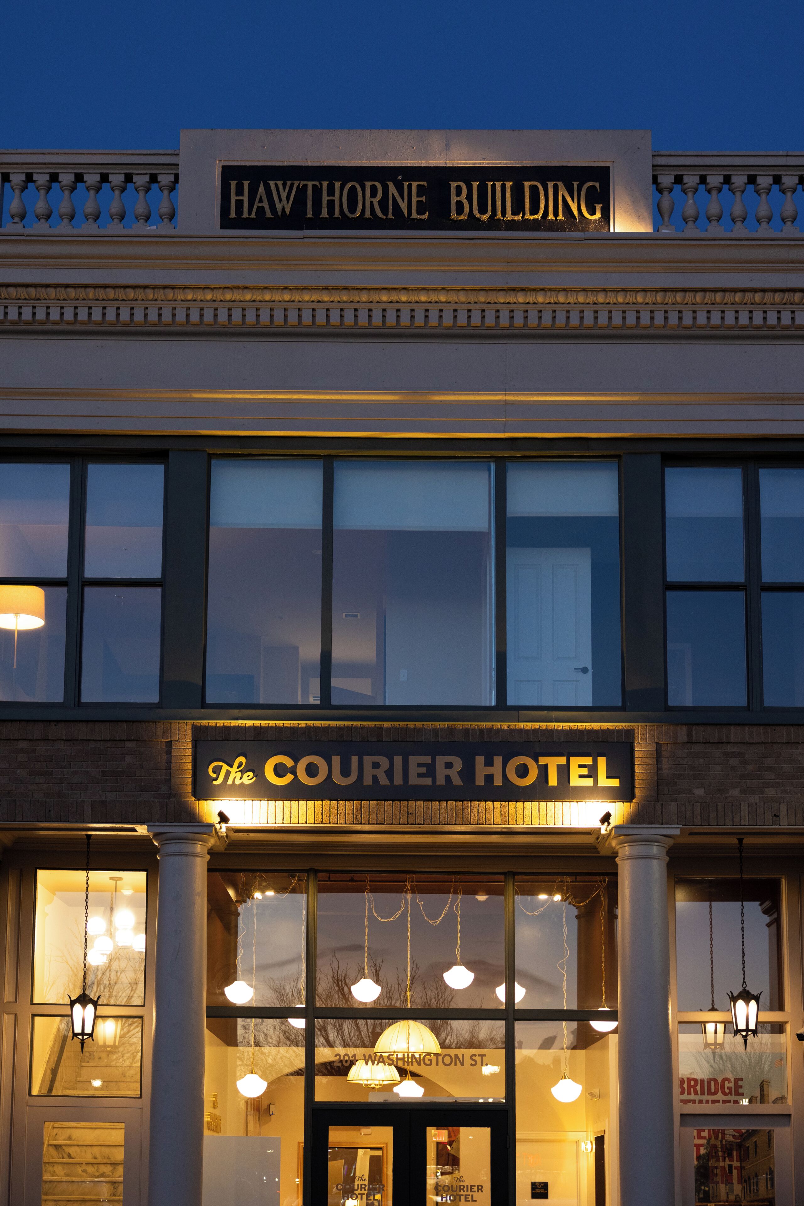 Fasade – kveld/natt