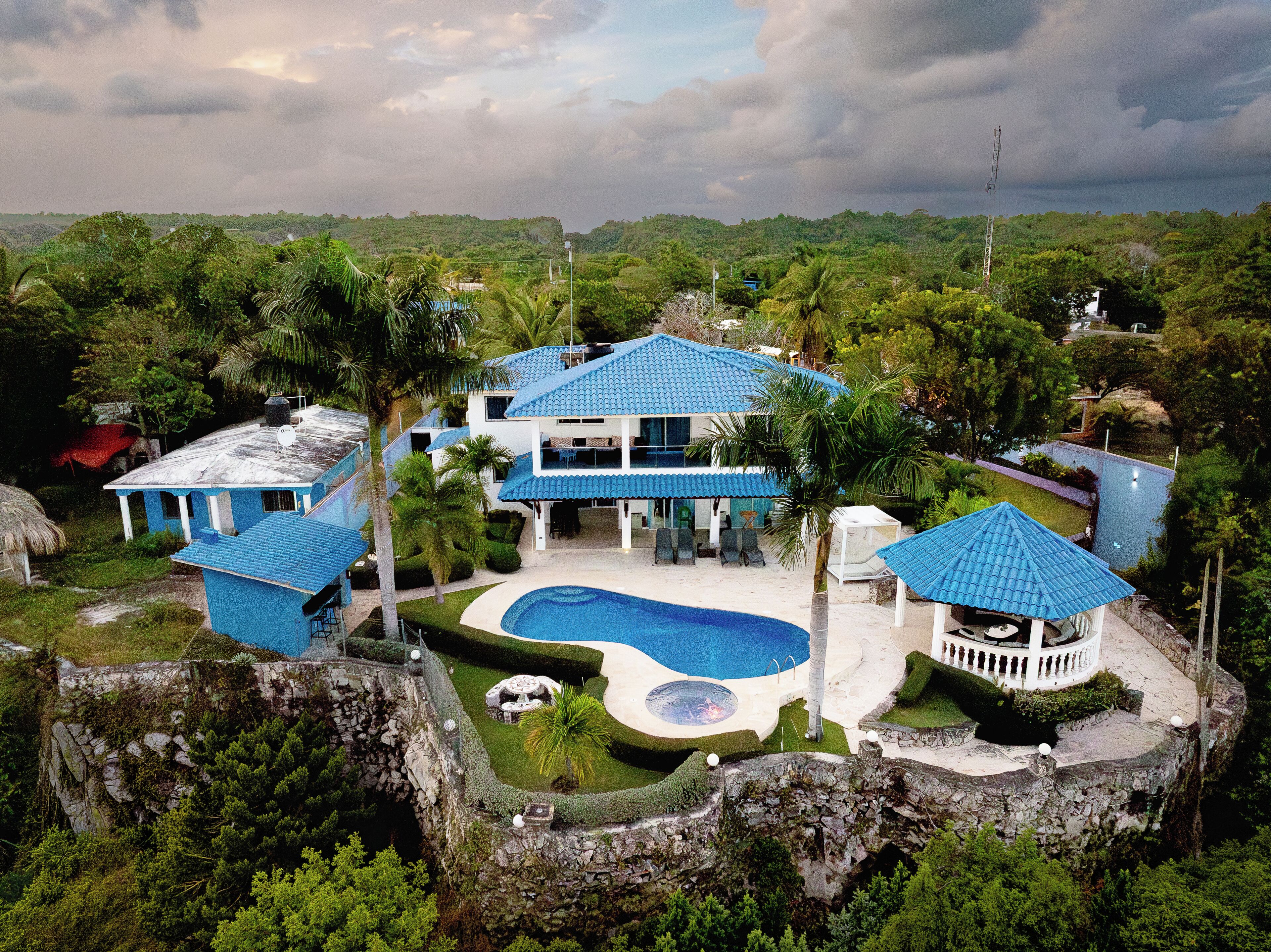 Premium Villa, Bay View | Iron/ironing board, free WiFi
