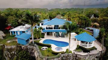 Premium Villa, Bay View | Iron/ironing board, free WiFi