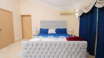 Villa – comfort, utsikt mot bukt | Strykejern/-brett og wi-fi (inkludert)