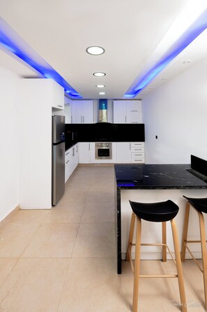 Comfort Villa, Bay View | Private kitchen