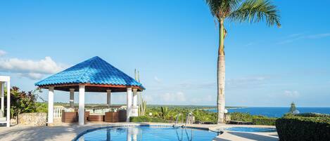 Comfort Villa, Bay View | Pool