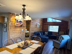 Interior - Lost Town Lodge-Central to Deadwood-Trails-Pactola (West Pennington)