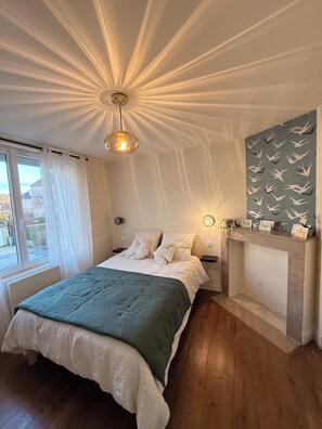 Iron/ironing board, WiFi, bed sheets - Ernest's workshop (Calais)