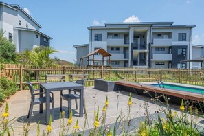 Outdoor dining - Bliss Ballito | Comfort and Style 2x Bedroom (Dolphin Coast)