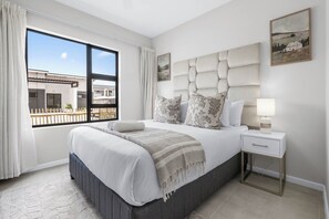 2 bedrooms, iron/ironing board, Internet, bed sheets - Bliss Ballito | Comfort and Style 2x Bedroom (Dolphin Coast)
