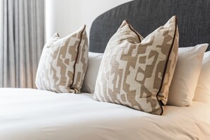 1 bedroom, in-room safe, iron/ironing board, Internet - Dolce Vita | Designer Sea Point Apartment (Cape Town)