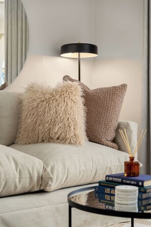 Interior - Dolce Vita | Designer Apartment | Lion's Head View (Cape Town)