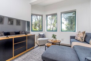 Living area - Circa Luxe Retreat • Serene Pool Views (Johannesburg)