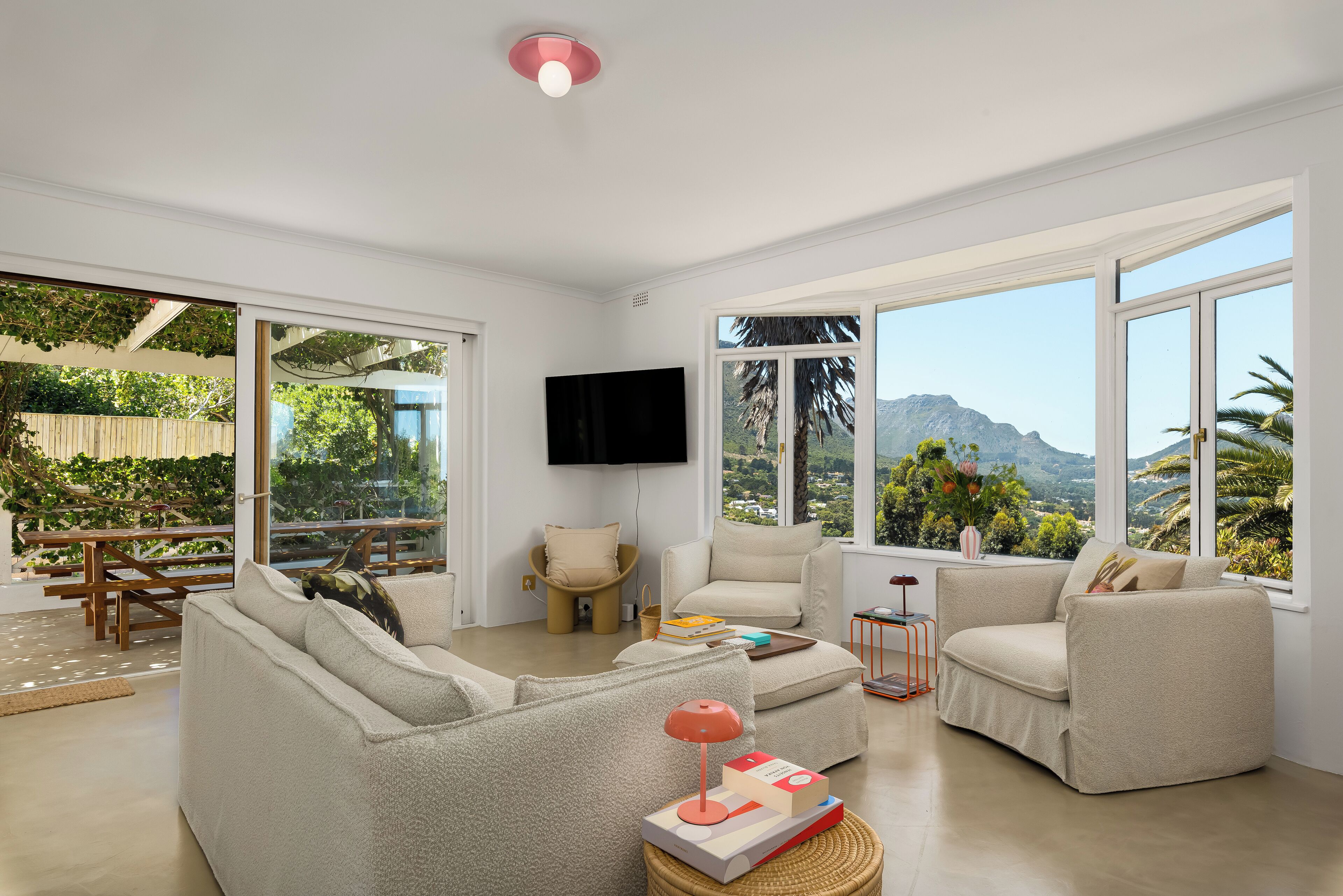 5bd Villa With Mountain Views, Pool And Braai - Kaapstad
