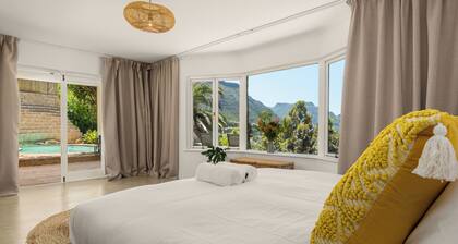 5BD Villa with Mountain Views, Pool and Braai