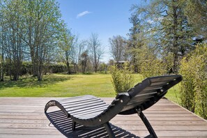 Terrace/patio - Charming renovated holiday home in Marielyst (Væggerløse)