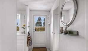 Interior - Charming renovated holiday home in Marielyst (Væggerløse)