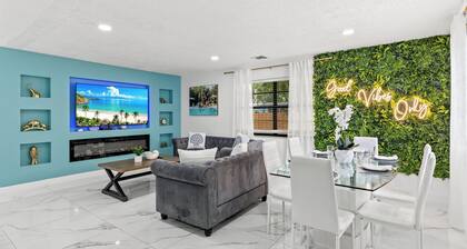 Hoop & Splash House by Avantstay Game Room + Pool + Firepit + Minutes to Las Olas