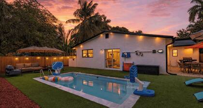 Hoop & Splash House by Avantstay Game Room + Pool + Firepit + Minutes to Las Olas