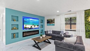 House (3 Bedrooms) | Interior