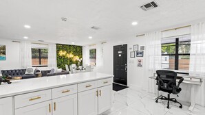 Nhà (3 Bedrooms) | Nội thất
