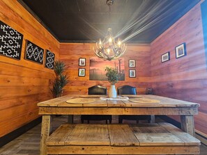 Dining - Montebello saloon #2 (Montebello)