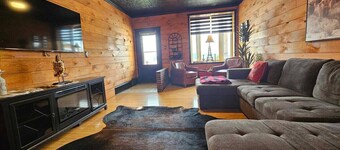 Montebello Saloon #1