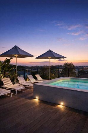 Terrace/patio - Byron Vibes - Luxury Couples Apartment in Jonson Lane, Byron Bay + Rooftop Pool (Byron)