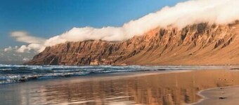 Home2Book Lanzarote Sunset & Jacuzzi House