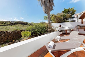 Unclassified image, 4 of 39, button - Home2Book Lanzarote Sunset & Jacuzzi House (Charco del Palo)