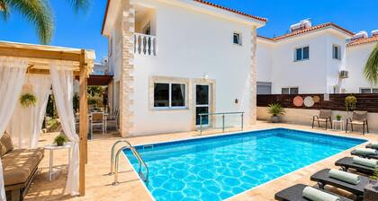Argiro Bright Villa - Four Bedroom Villa, Sleeps 8