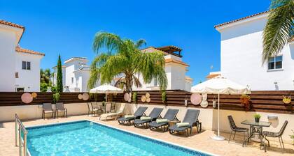 Argiro Bright Villa - Four Bedroom Villa, Sleeps 8