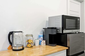 Interior - Modern studio apartment with dedicated workspace (Louisville)