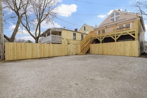 Exterior - Stylish home close to Louisville NuLu & downtown (Louisville)