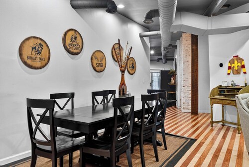 Spacious family-friendly stay with arcade fun!
