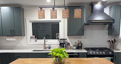 Newly renovated 3-bedroom house perfect for relaxing getaways with water access.