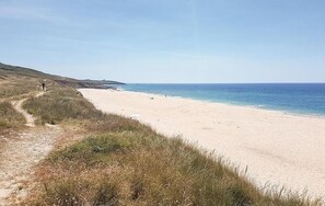 Fishing - Nice home in Plouhinec with house sea view (Plouhinec)