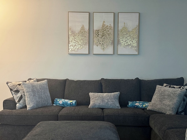 Unclassified image, 1 of 13, button - Fabulous 2-bedroom condo close to everything in Greenville (Greenville)