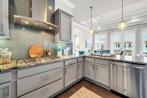 Fridge, microwave, oven, stovetop - Sandbar Sunset by Stay on 30a (Inlet Beach)