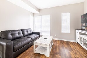 TV - Luxury Downtown Townhome w/ Private Garage Unit 12 (Cleveland)