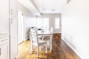 Dining - Luxury Downtown Townhome w/ Private Garage Unit 2 (Cleveland)