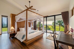 5 bedrooms, iron/ironing board, WiFi, bed sheets -  Private 5BRs Pool Villa- Rice field.
 Best Sunrise view- Famiy-friendly- Hoi An (Thành phố Hội An)
