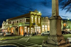 Imagen sin descripción, 2 de 64, botón