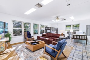 Nicht klassifiziertes Bild, 2 von 60, Schaltfläche