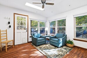 TV connectée, cheminée