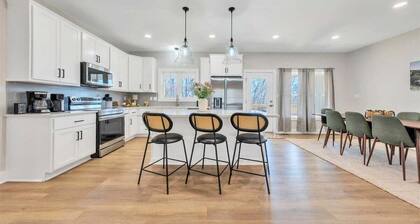 Lake Twin Cove - New!