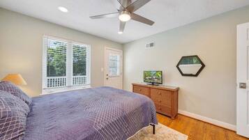 House, Multiple Beds, Hot Tub (LAKE Scenic Point)