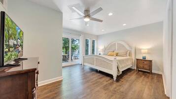 House, Multiple Beds, Hot Tub (LAKE Scenic Point)