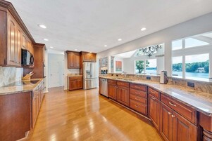 Casa, varias camas, patio (LAKE Pappy's Place on Leeward) | Cocina privada