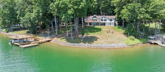 Pappy's Place - Lakefront Home With Private Dock