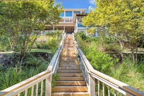 Exterior detail - Lake Allure - Private Dock, Indoor Pool, and Hot Tub (Huddleston)